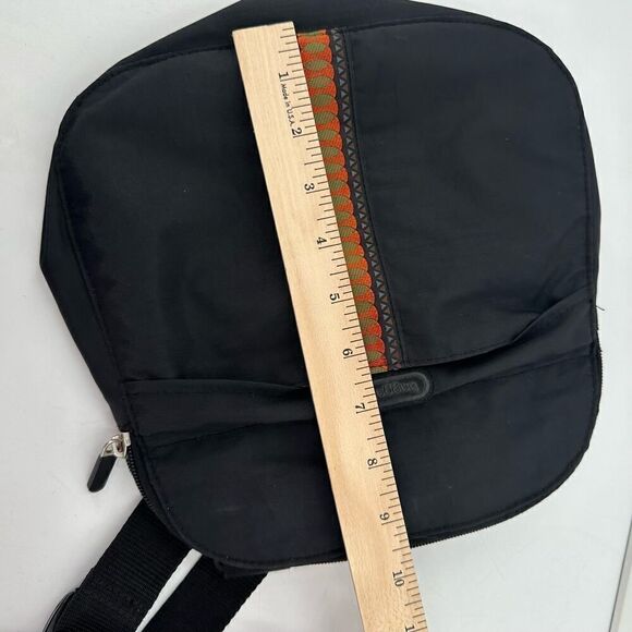 Baggallini Special Edition Get Away Crossbody Black Orange Trim Round Nylon EUC - Picture 8 of 11